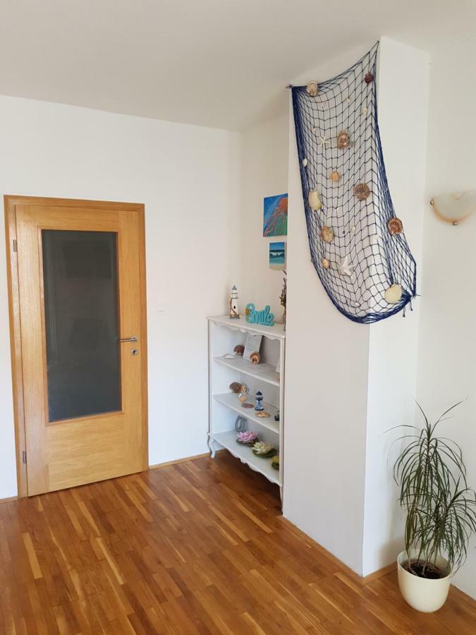 Apartment Doris Kostrena Exterior photo